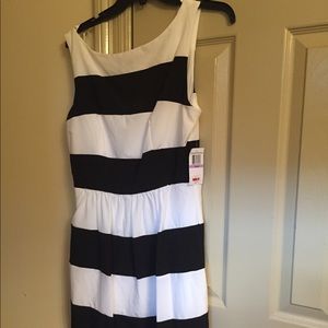 Black and white stripped b darlin dress sz 11/12